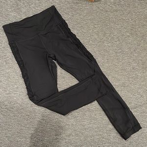 LULULEMON - Crop Pant